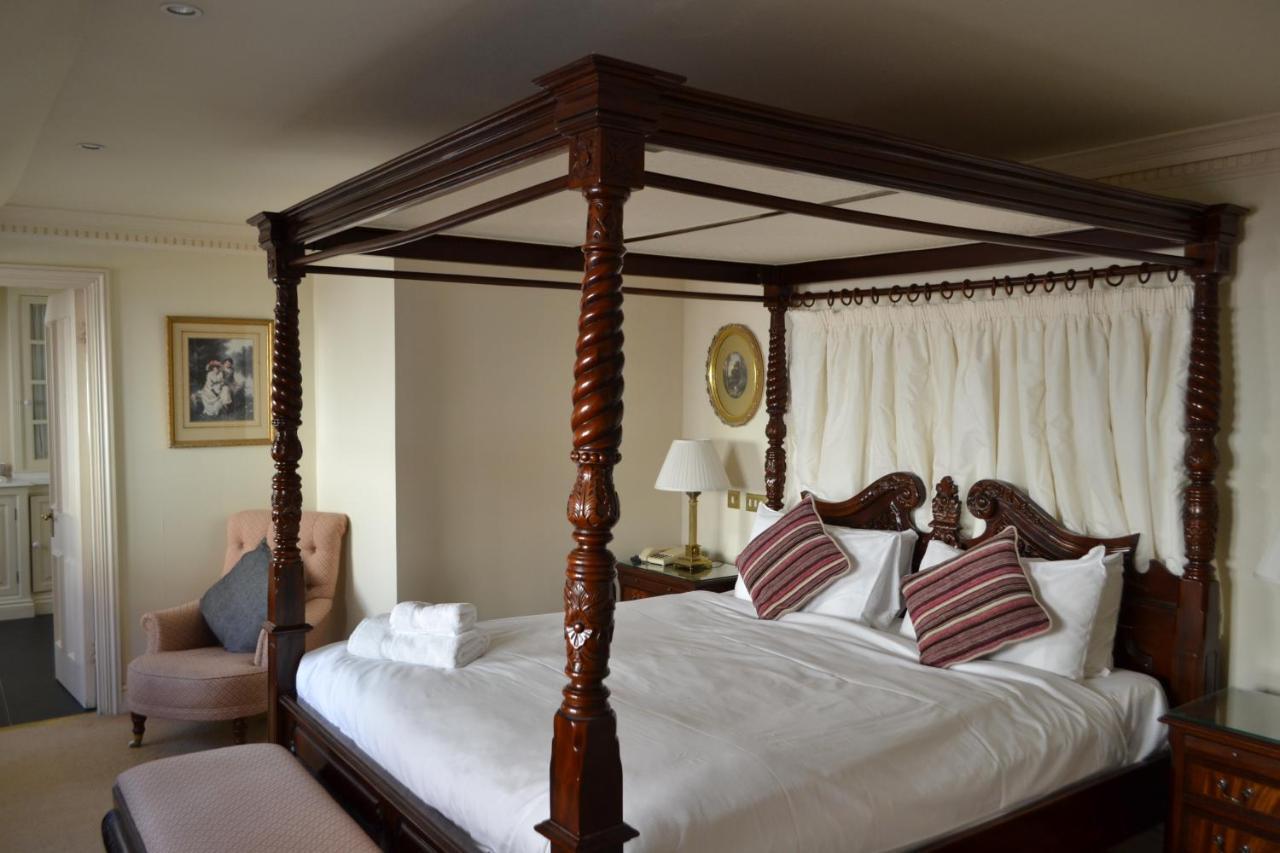 The Angel Posting House & Livery Guildford Bagian luar foto