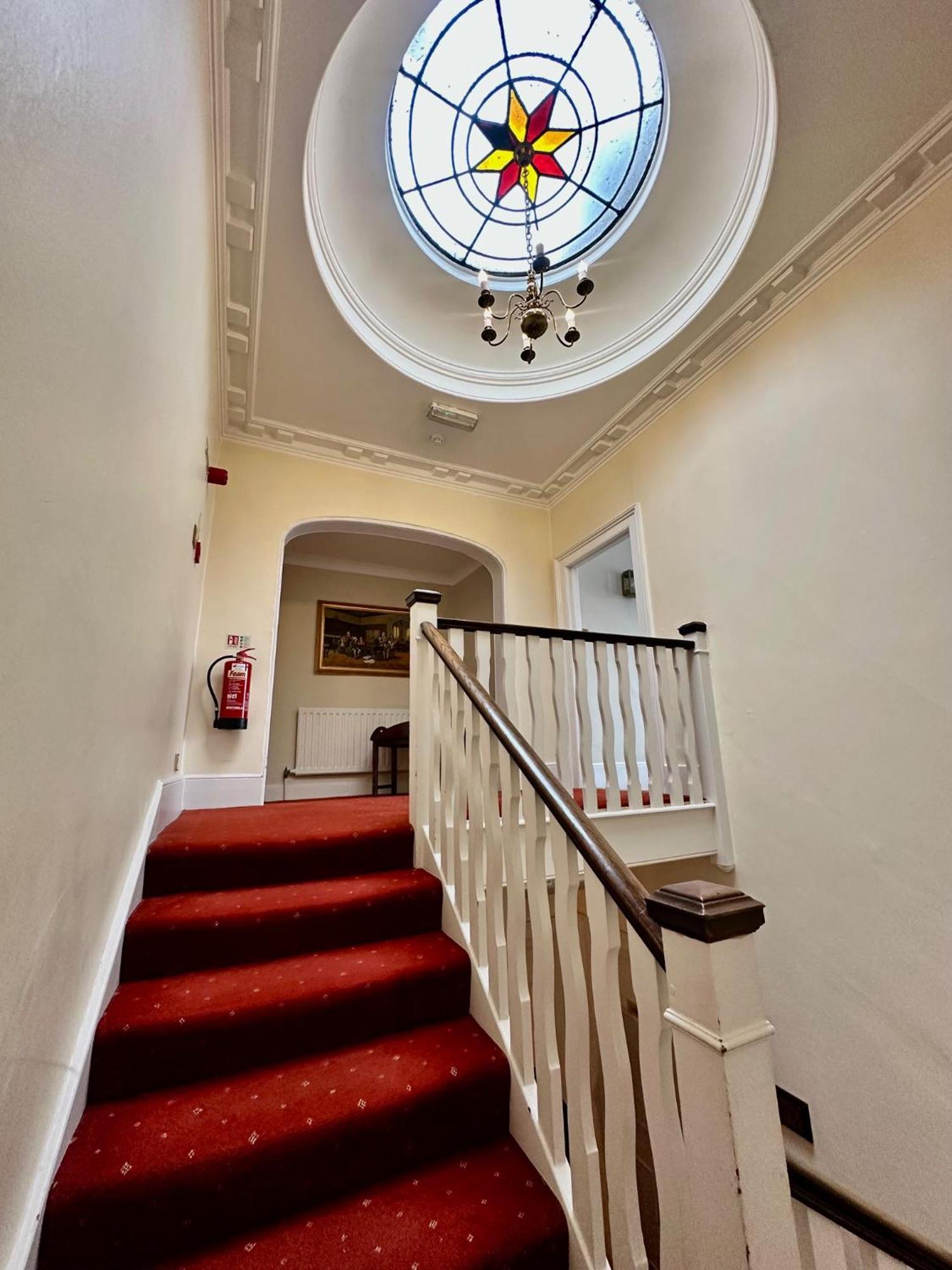 The Angel Posting House & Livery Guildford Bagian luar foto