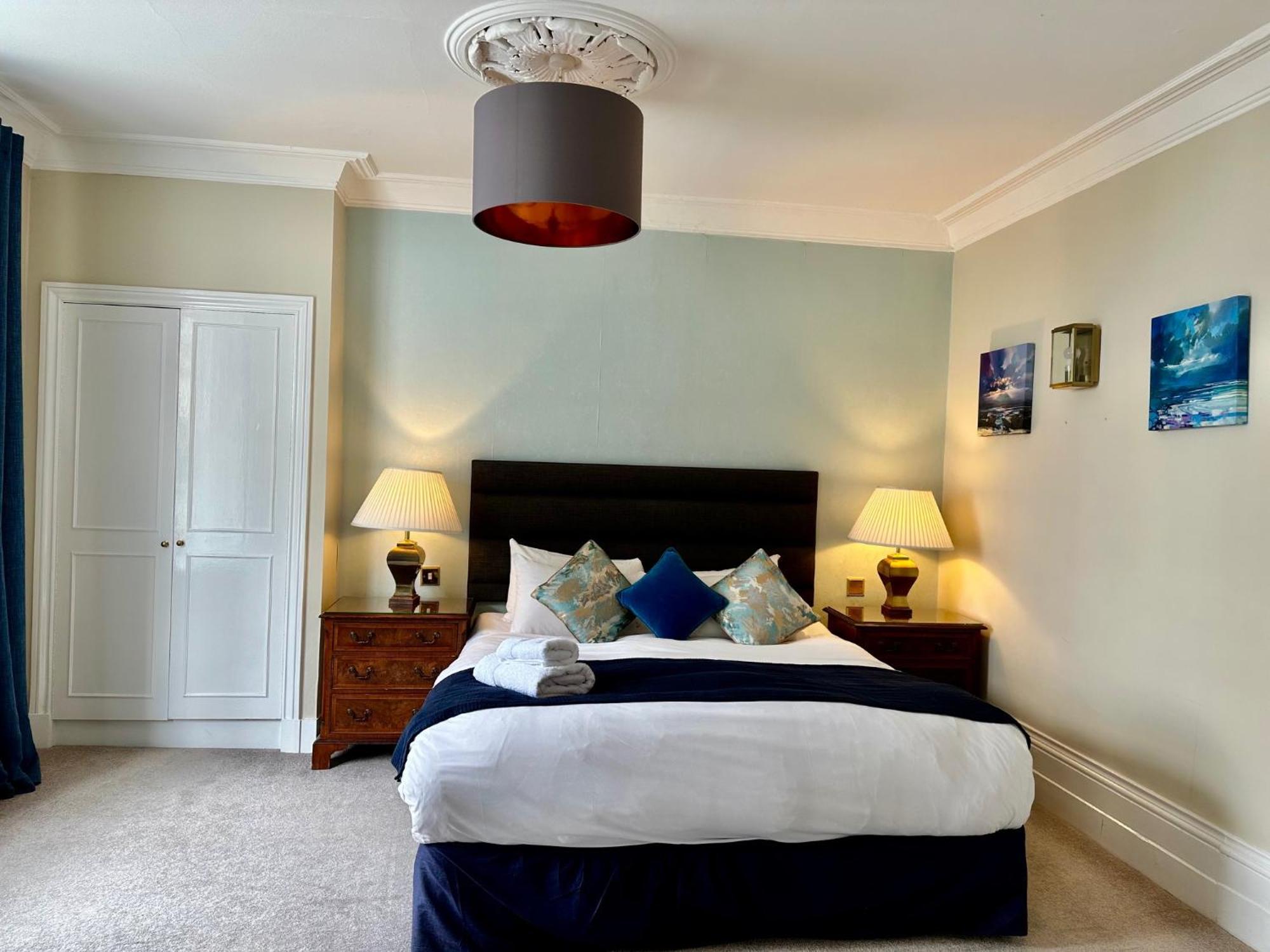 The Angel Posting House & Livery Guildford Bagian luar foto