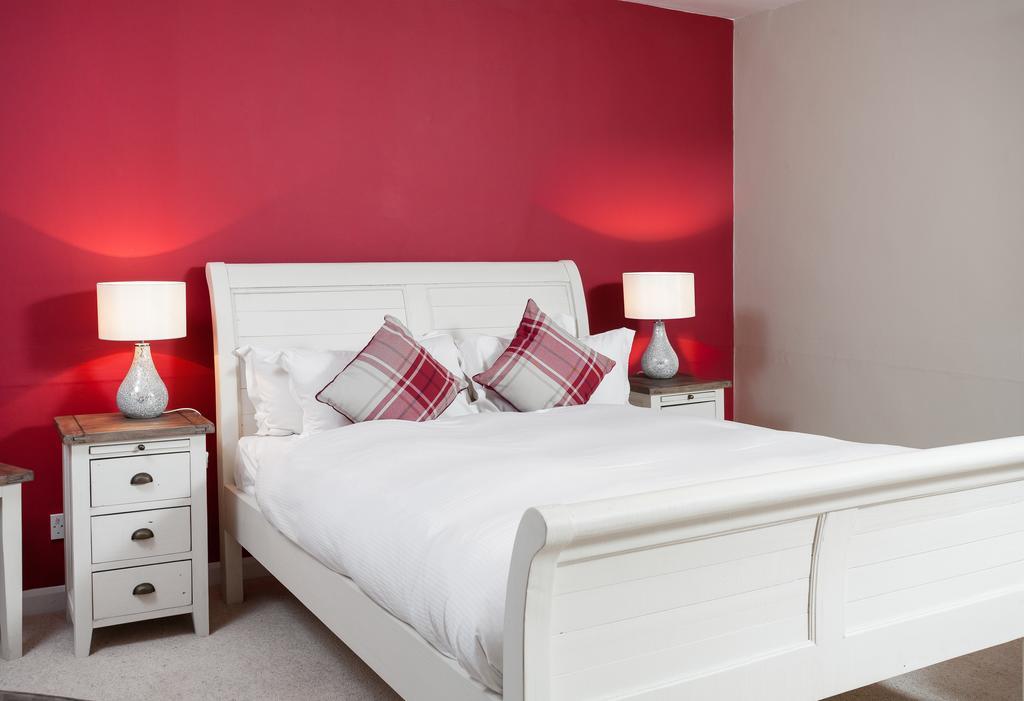 The Angel Posting House & Livery Guildford Bagian luar foto